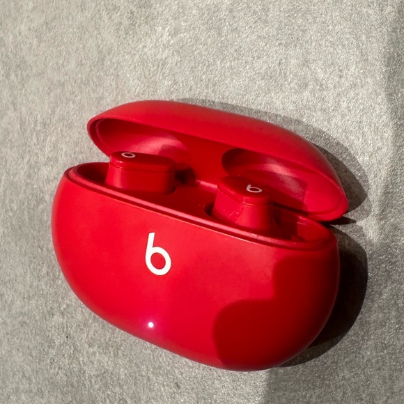 Beats Studio Buds - Picture 3 of 7